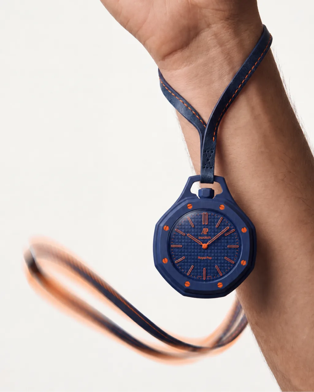 Royal POP - navy watch pendant on wrist